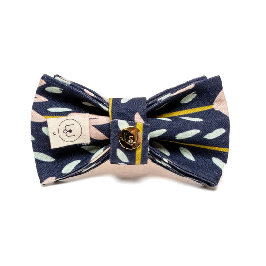 Load image into Gallery viewer, Evening Meadow Bow Tie
